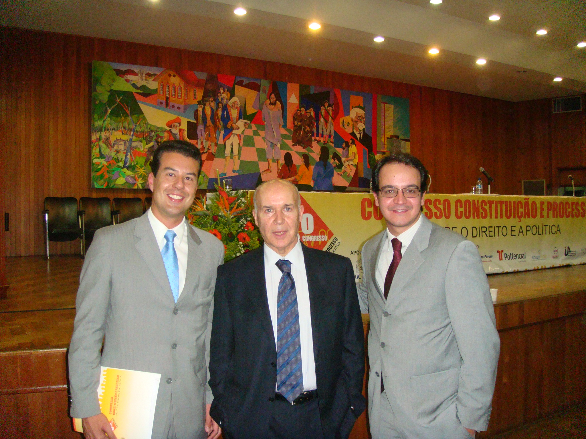 foto canotilho.jpg foto canotilho.jpg