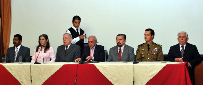 gab_militar_full.jpg