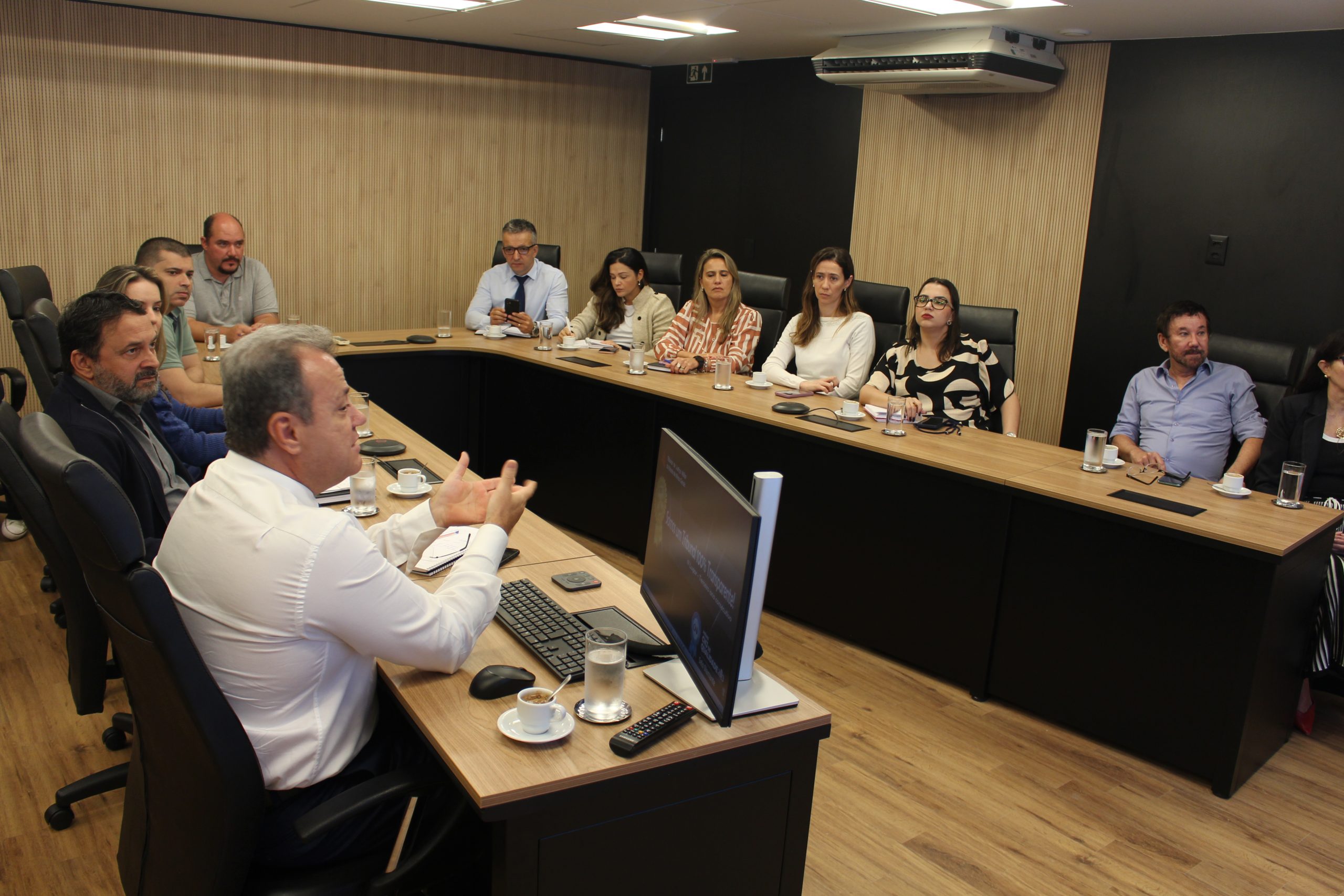 Metas da Justiça Militar são discutidas em reunião