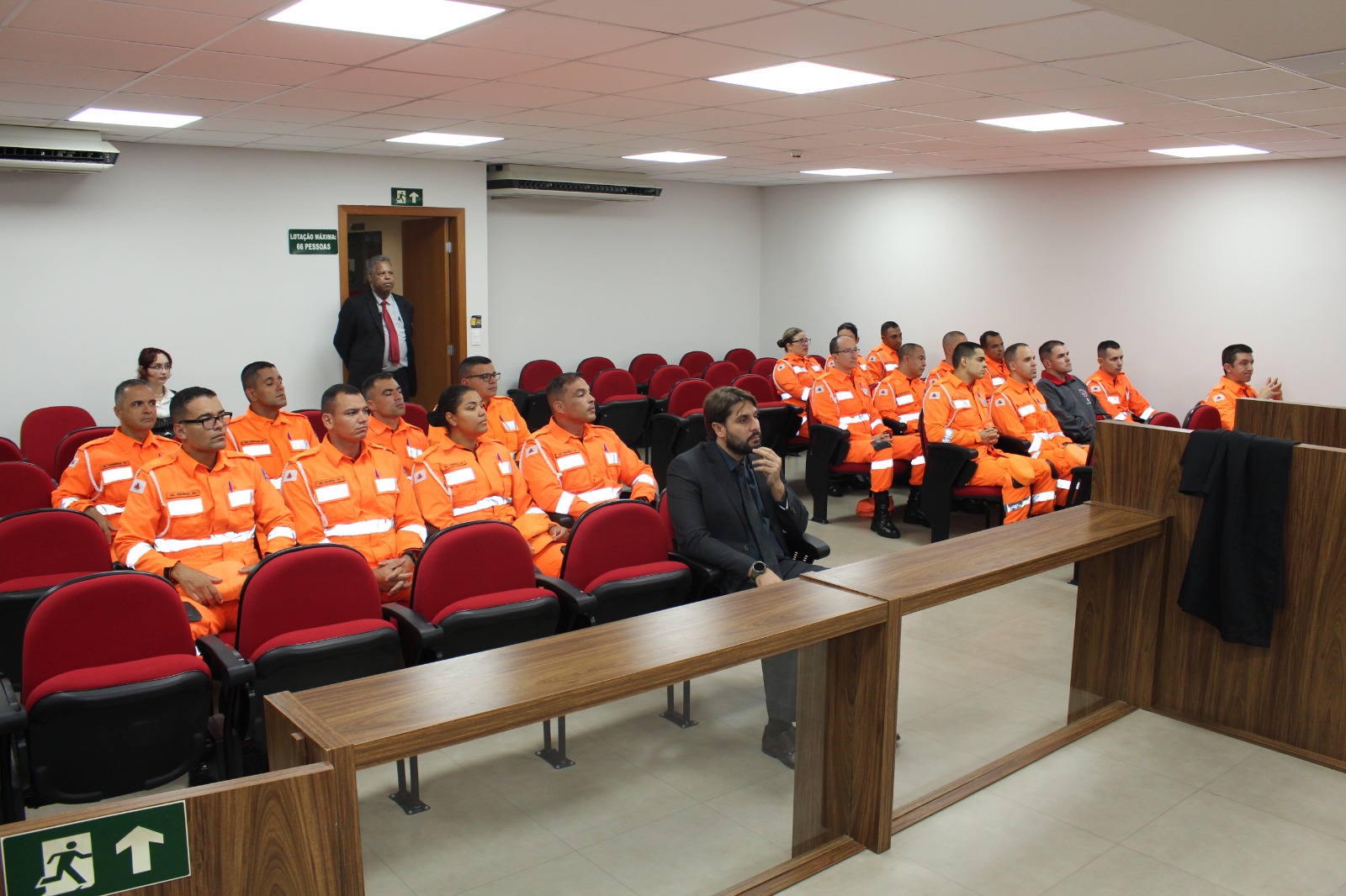 Conexão Acadêmica recebe alunos do Curso de Habilitação de Oficiais do CBMMG