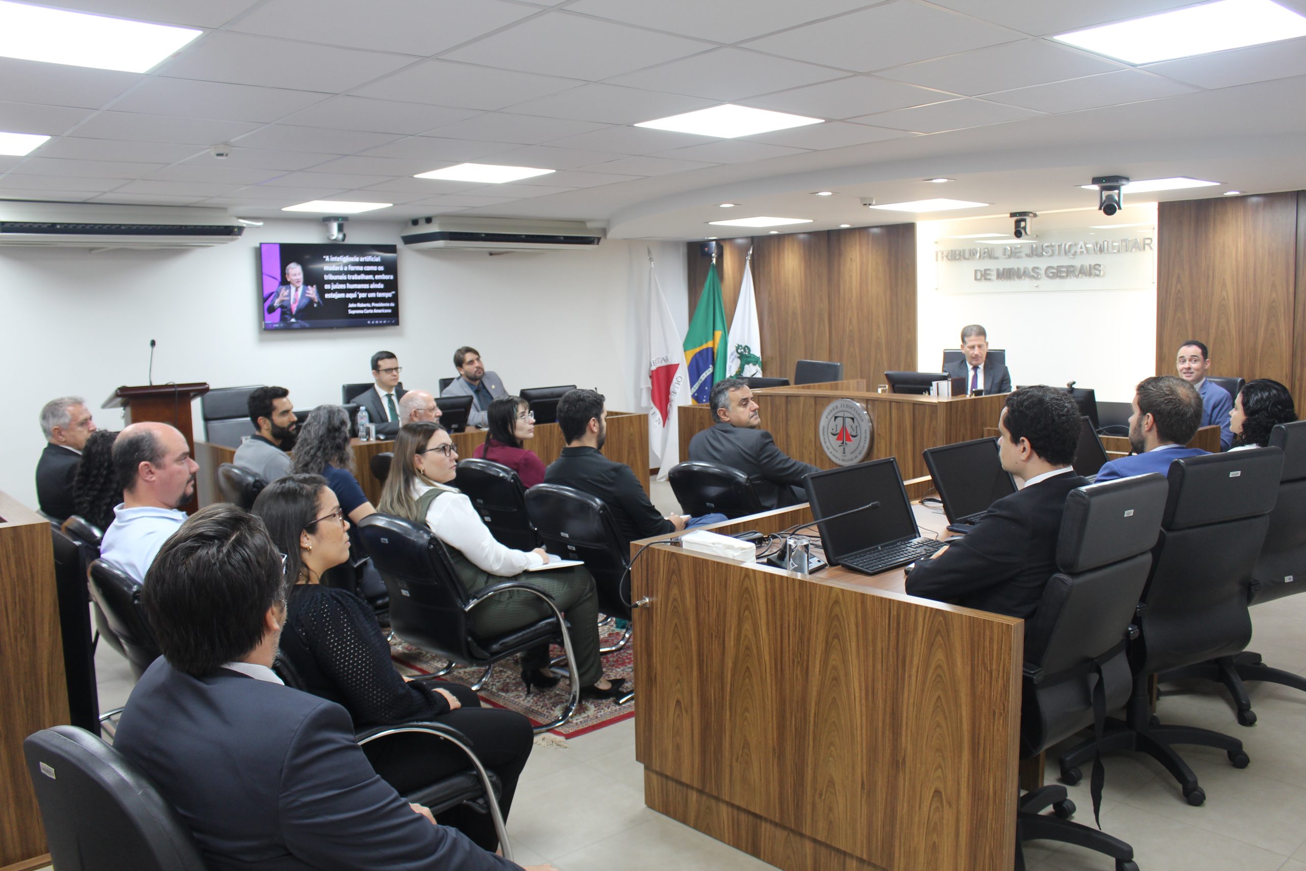 TJMMG promove aula inaugural do curso “O Uso da Inteligência Artificial Generativa na Atividade Jurisdicional”