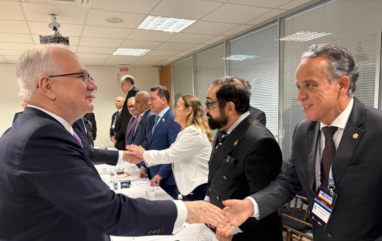 TJMMG participa de reunião com ministro Edson Fachin