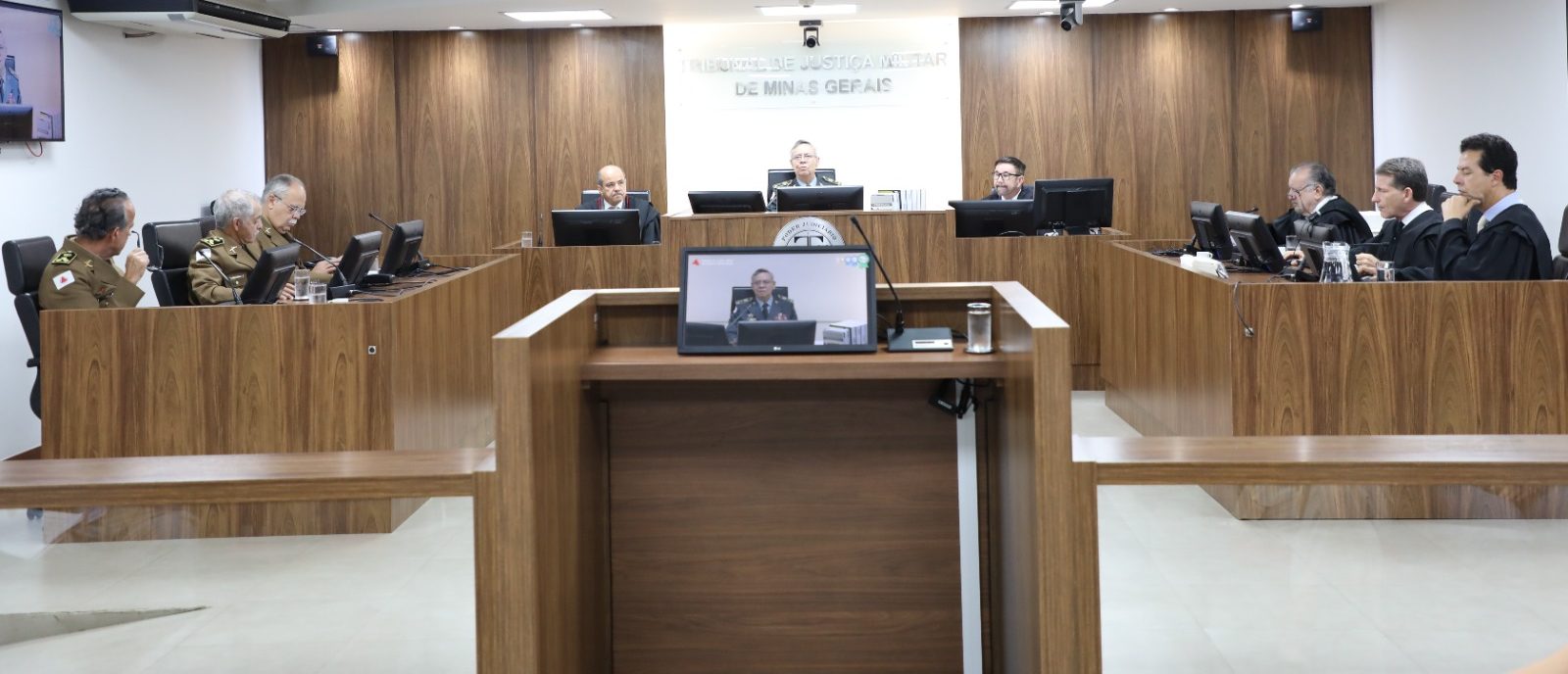 Tribunal Pleno faz primeira sessão de julgamento sob presidência do desembargador Osmar Duarte Marcelino
