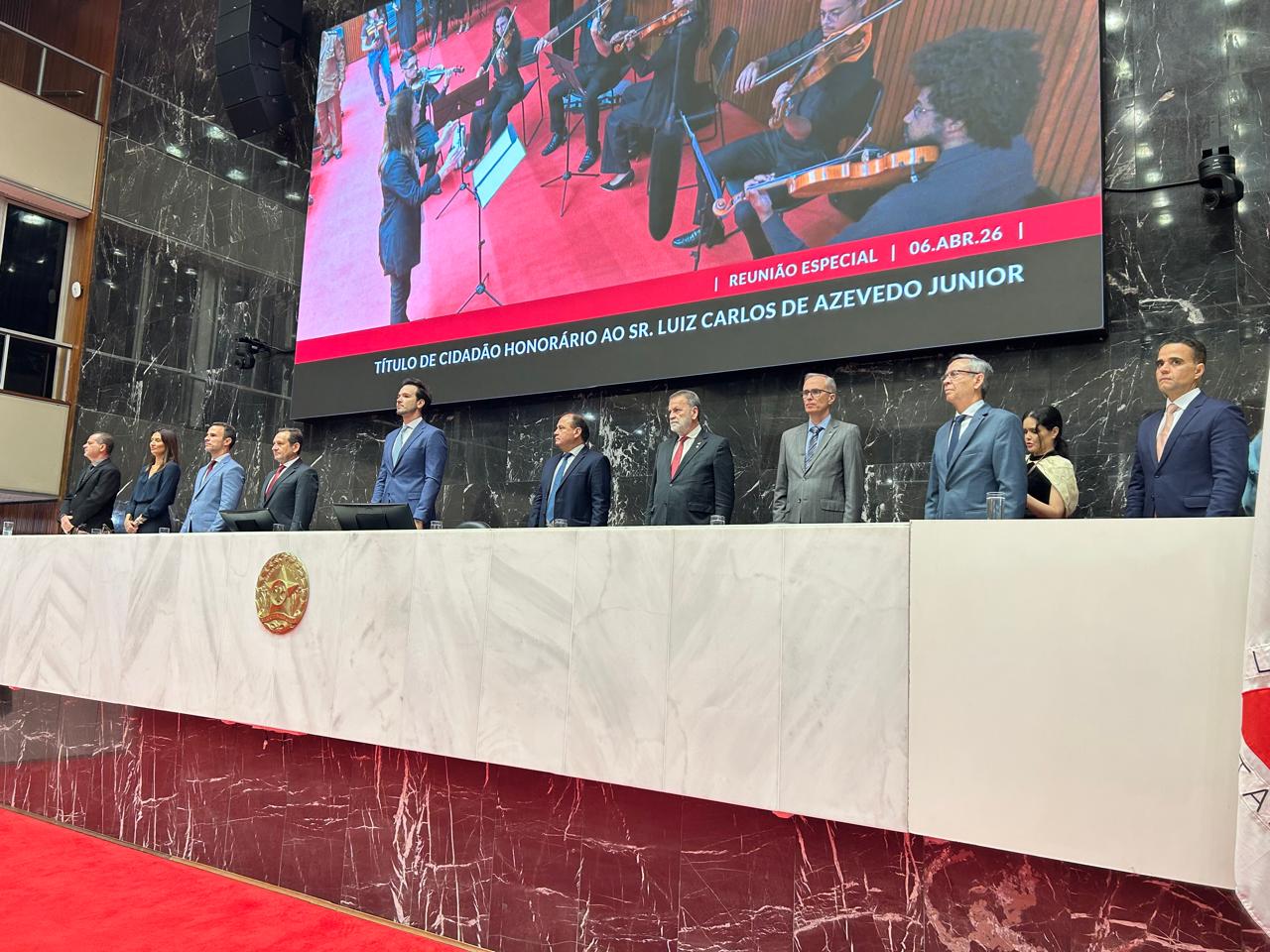 TJMMG prestigia entrega de título de cidadão honorário do Estado ao presidente do TJMG
